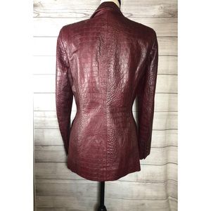 Oscar de la Renta Burgundy Alligator Leather Coat